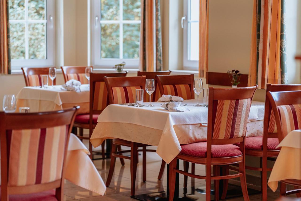 באד גלייכנברג Schloessl Hotel Kindl (Adults Only) מראה חיצוני תמונה