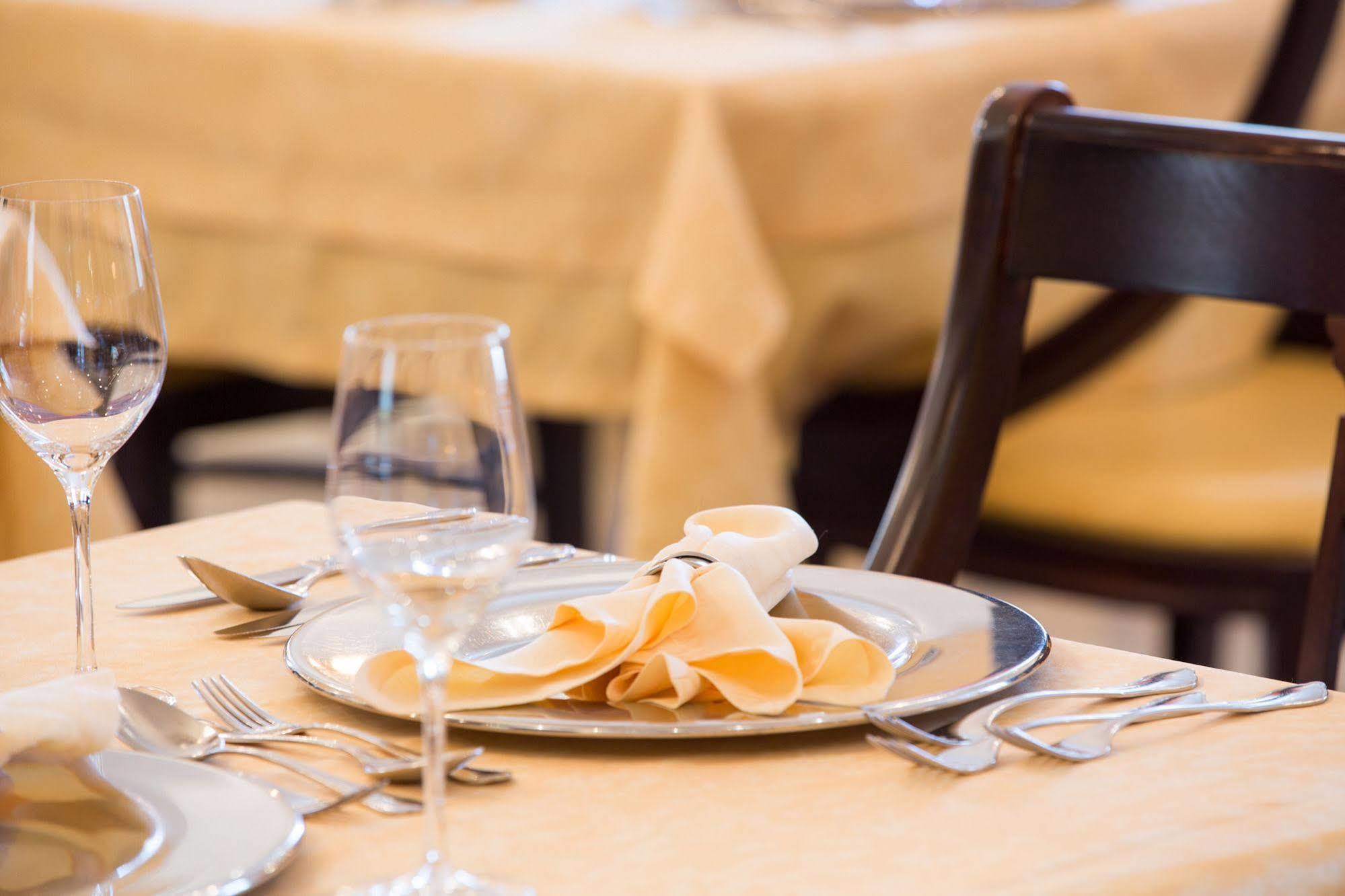 באד גלייכנברג Schloessl Hotel Kindl (Adults Only) מראה חיצוני תמונה